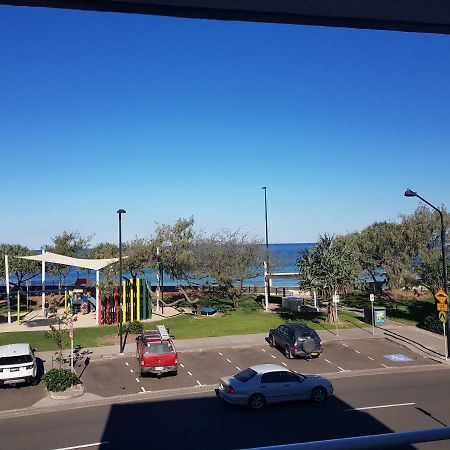 Casablanca Beachfront Apartments Bribie Island North Exteriör bild