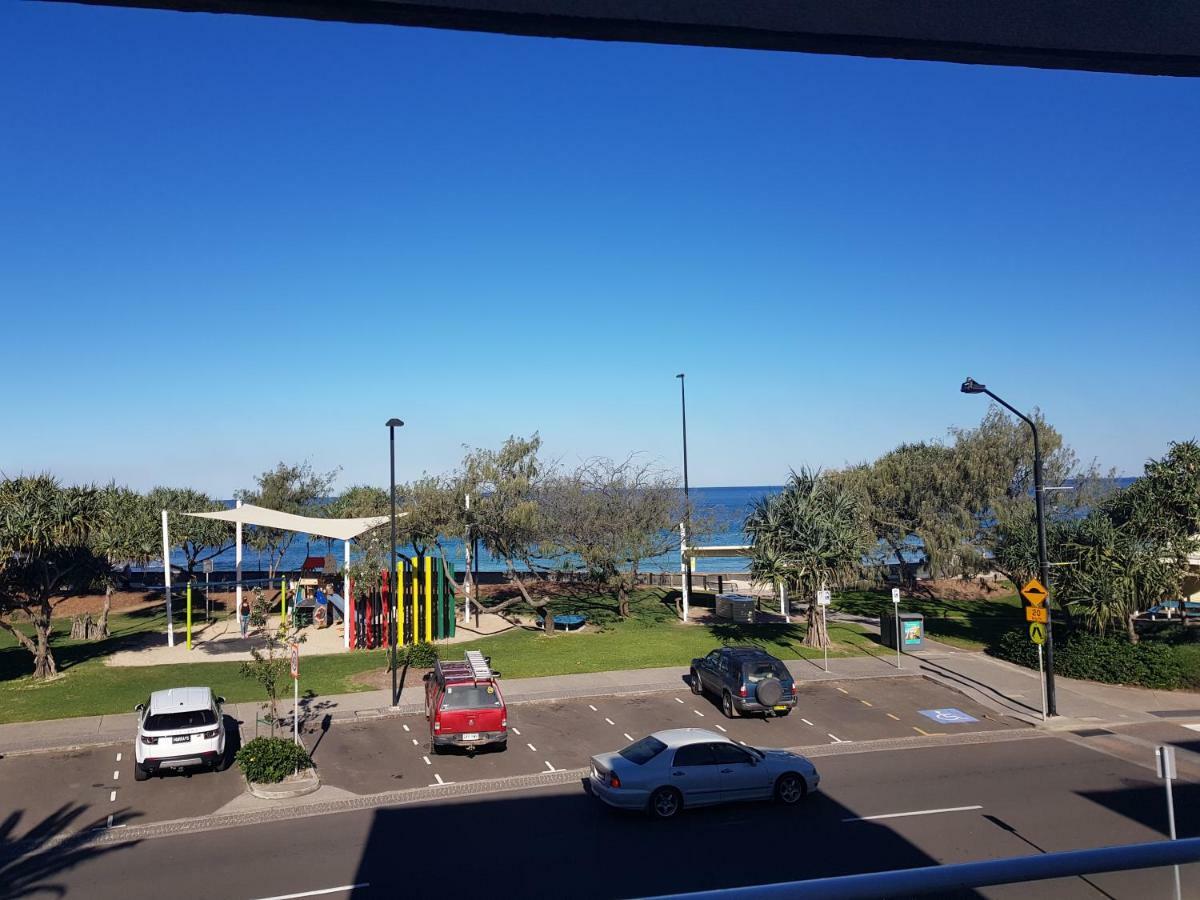 Casablanca Beachfront Apartments Bribie Island North Exteriör bild