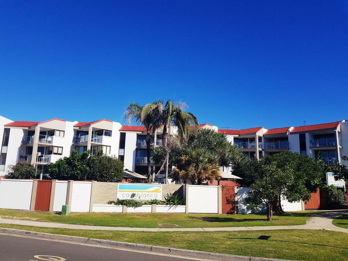 Casablanca Beachfront Apartments Bribie Island North Exteriör bild